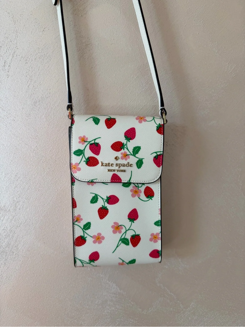 Kate Spade Strawberry Vine Madison Phone Crossbody New